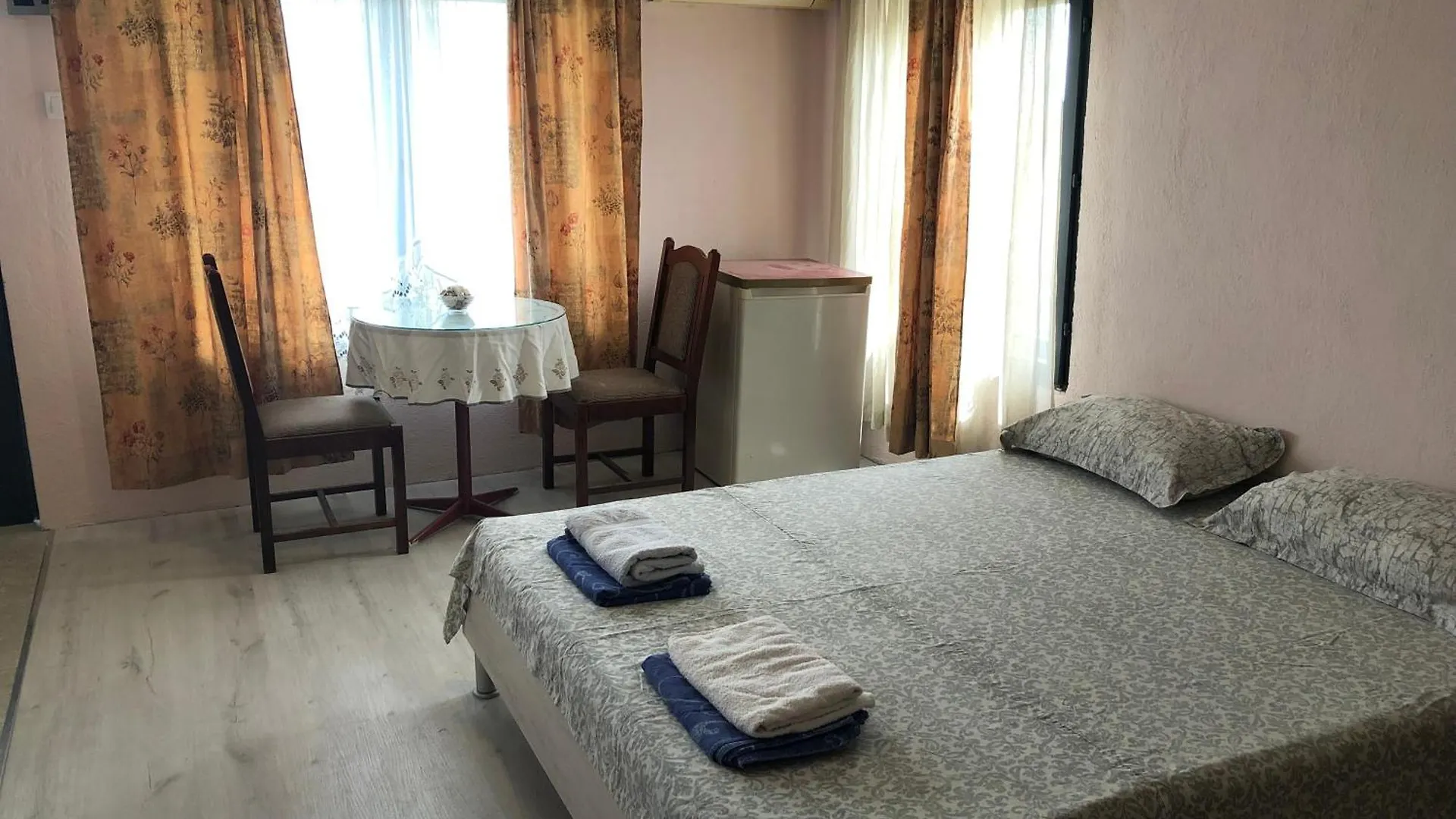 Surf House Villa Rose I Po3A L Złote Piaski Pensjonat